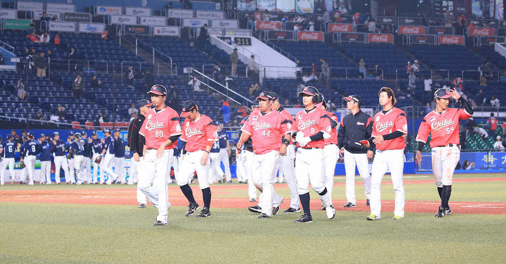 【画像・写真】ロッテ、今季最長5時間21分ドロー　2軍戦も出場のアジャ「ここに布団があったら寝る」