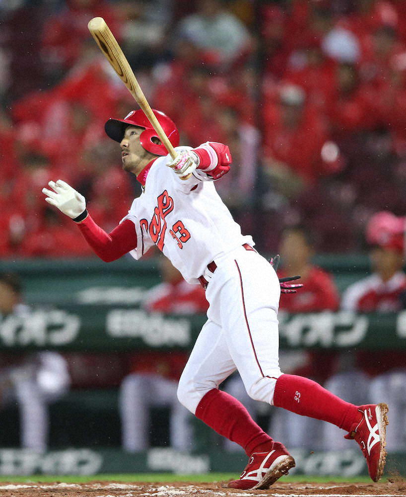 【画像・写真】広島　6連勝へ向け、会沢の2号ソロで先制！菊池涼＆長野の連続弾も出て4点リード