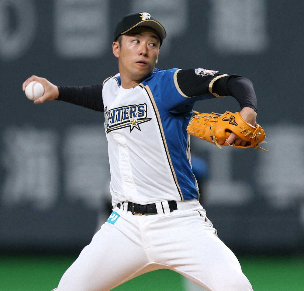 【画像・写真】佑　9回に登板、きっちり3人斬り「間延びするの嫌だった」