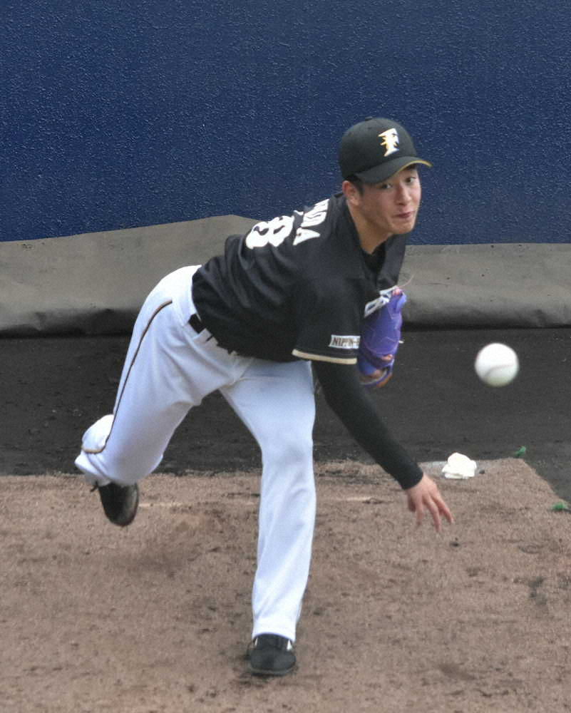 【画像・写真】輝星“秘策”は「2段階」投球　捕手の位置変え直球磨く