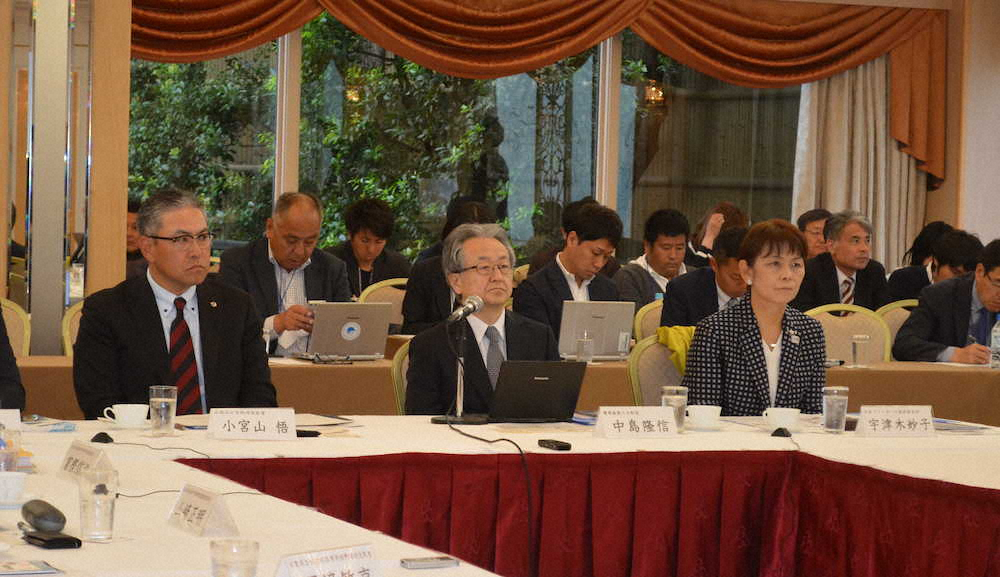 【画像・写真】「小、中からしっかり議論を」早大・小宮山監督ら提言　障害予防有識者会議