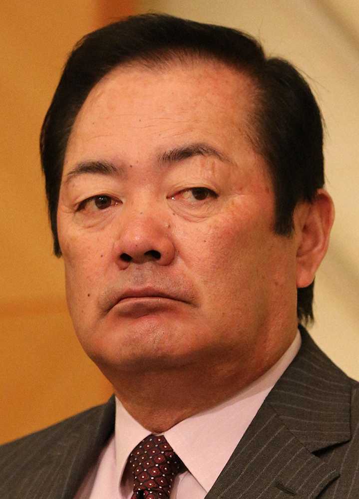 【画像・写真】カープOB北別府さん歓喜「7連勝ですよ！！皆さん」スポーツ新聞読みあさり、ご機嫌