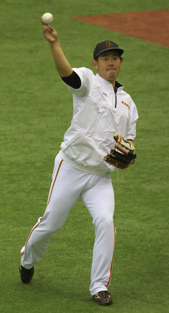 【画像・写真】キャッチボールをする山口（撮影・森沢裕）