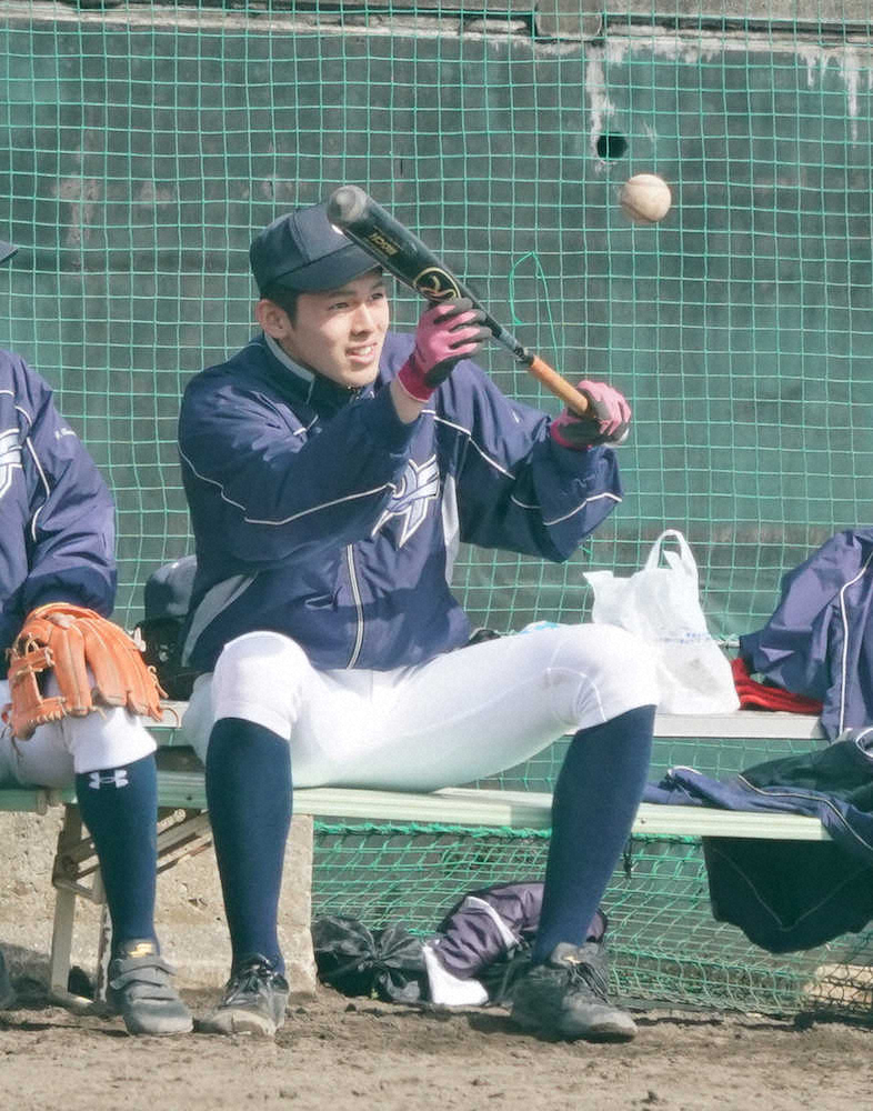 【画像・写真】163キロ右腕の大船渡・佐々木　登板は見送り、代打で登場し敵失で出塁
