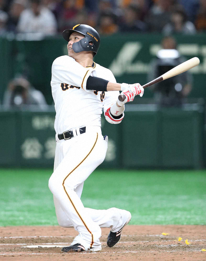 【画像・写真】巨人・坂本勇　24試合連続出塁　7号ソロも放ち「うまく押し込めた」