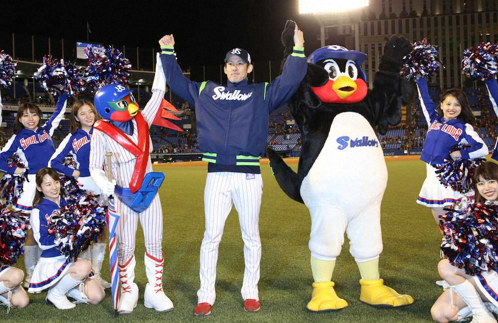 【画像・写真】ヤクルト高梨、6回無失点で神宮1勝「うれしい」