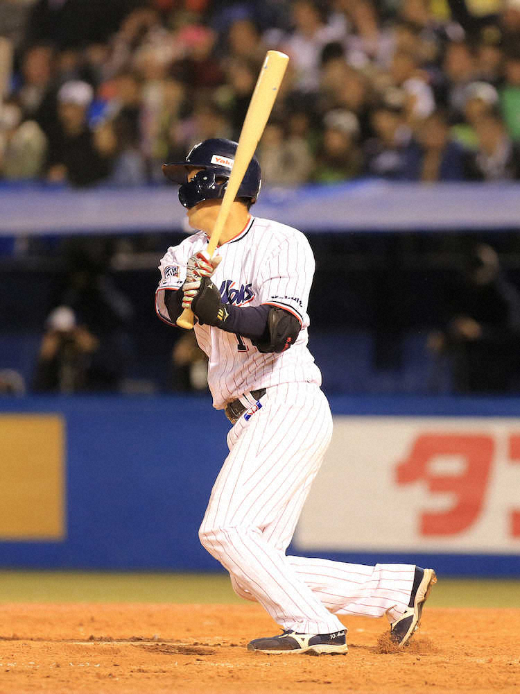 【画像・写真】ヤクルト五十嵐　2回無失点リーグトップタイ4勝！V打の荒木「亮太さんの応援が力になりました」