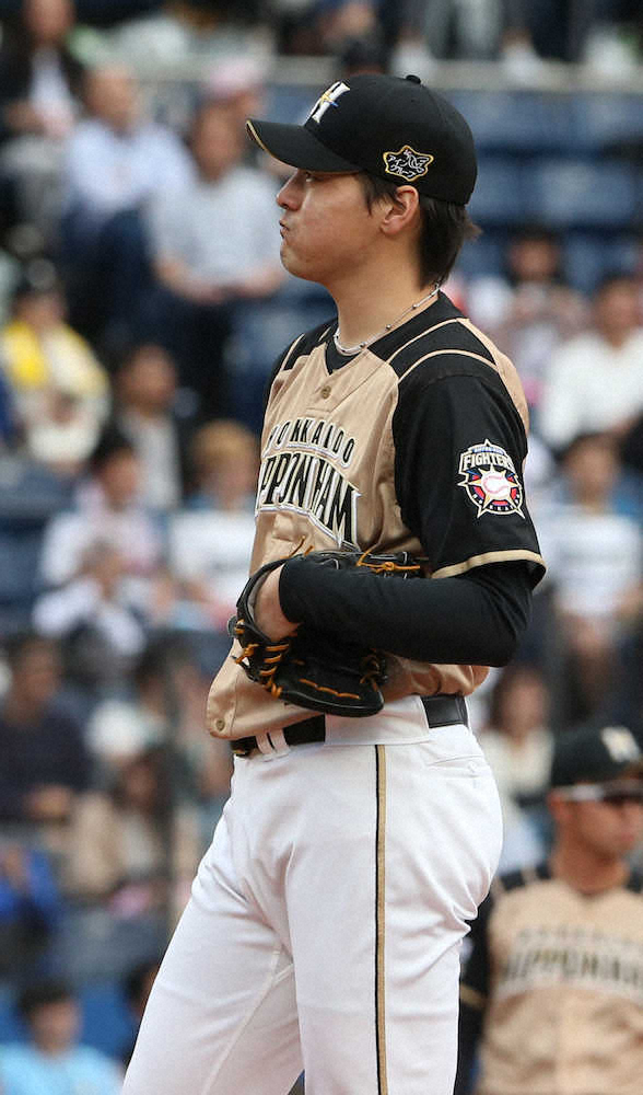 【画像・写真】日本ハム・有原まさかの乱調で3暴投　攻めた結果が…「変化球は間違ってない」