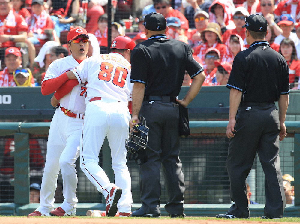 【画像・写真】広島・緒方監督に厳重注意と制裁金10万円　リプレー検証の結果に激しく抗議し退場