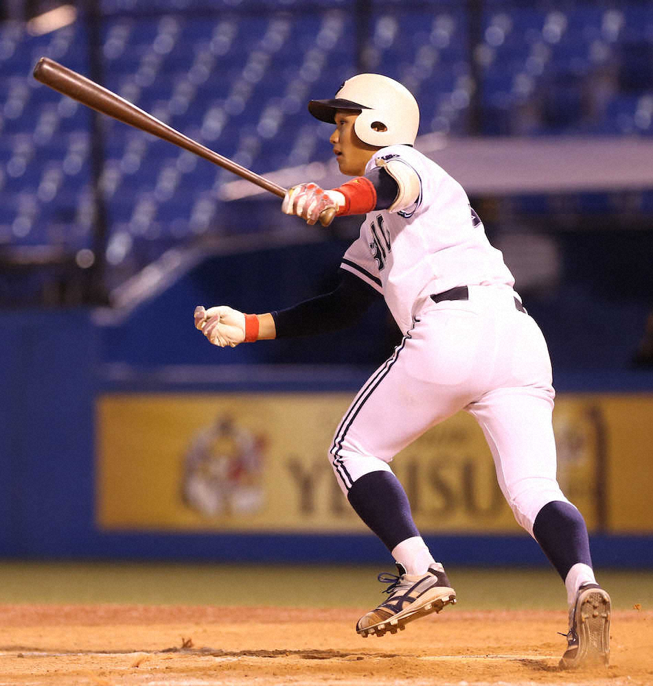 【画像・写真】中大・森下　延長10回V打「迷惑をかけていたチームに貢献したかった」