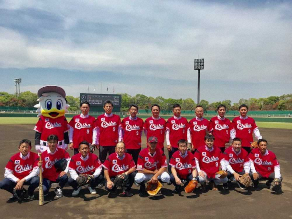 【画像・写真】ロッテ・福浦　思い出の球場で始球式「とても懐かしかった」