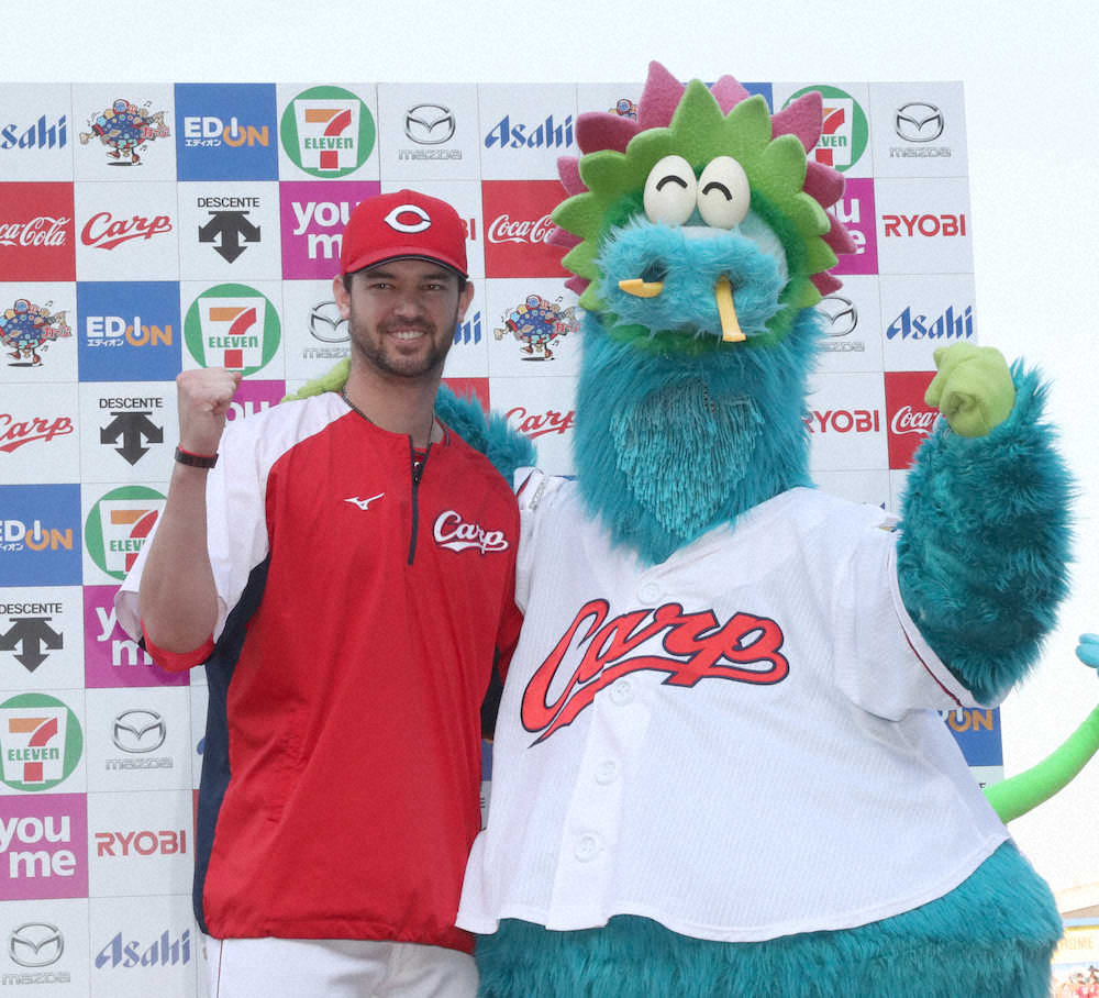 【画像・写真】広島・ジョンソン　6回零封で待望2勝目　初のお立ち台で「やっと光が見えてきている」