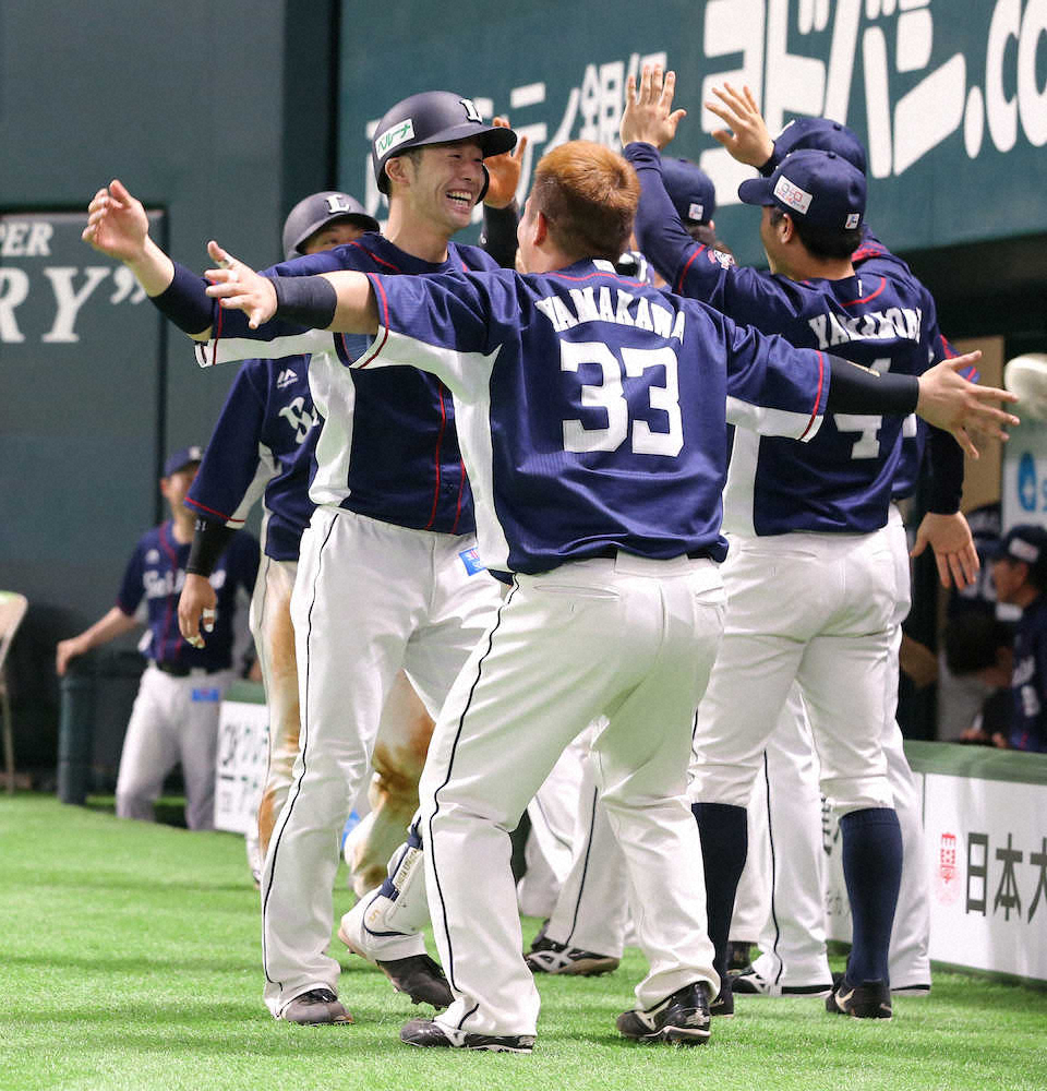 【画像・写真】西武・外崎　起死回生の逆転2ラン!ドラ4森脇がプロ初白星　第1子誕生の山川も祝砲2発