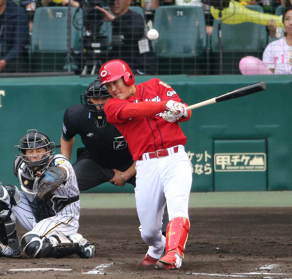 【画像・写真】広島・磯村が代打で左中間二塁打、現在6打席連続安打継続中　“ミスター赤ヘル”に「あと3」