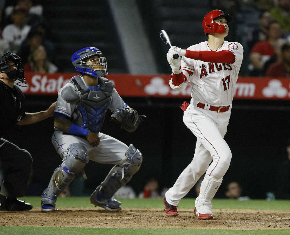 【画像・写真】大谷、復帰後本拠初アーチ！衝撃角度に番記者驚き
