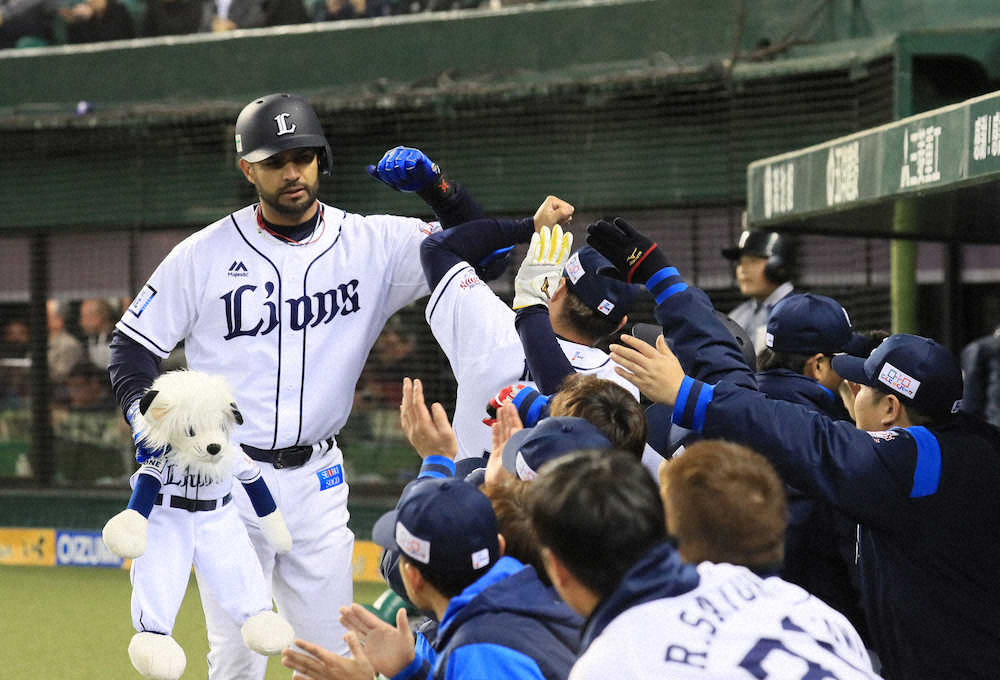 【画像・写真】西武、パ・リーグ初の球団9000号到達も…意外だった選手の反応