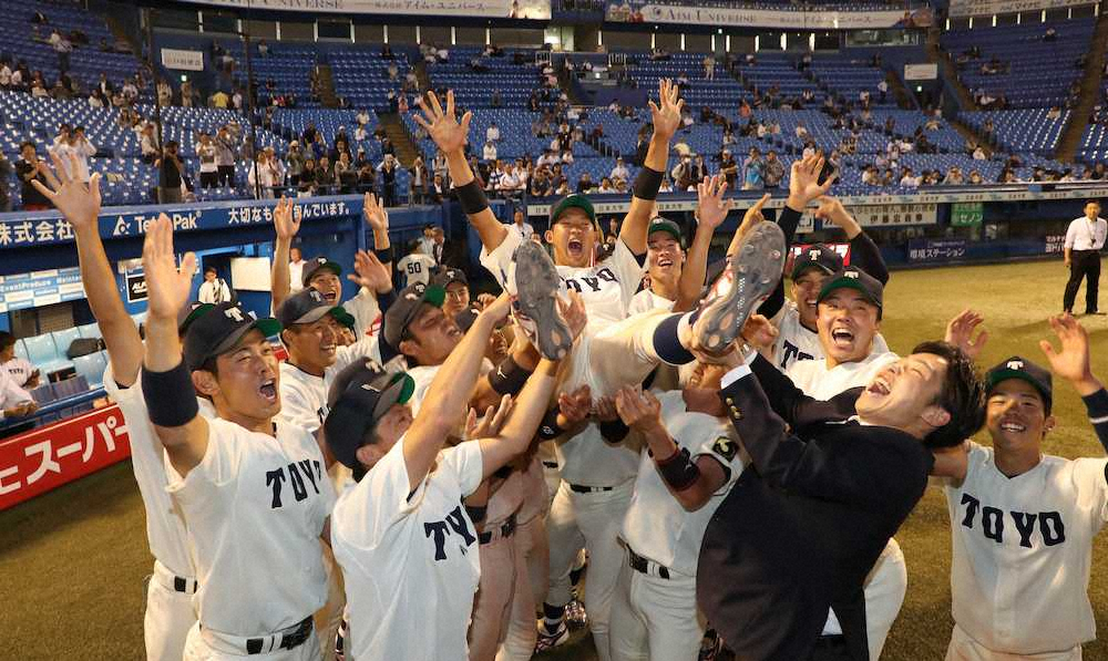 【画像・写真】東洋大完全V！なるほど納得、“女房役”佐藤都主将　得意料理は煮込みハンバーグ