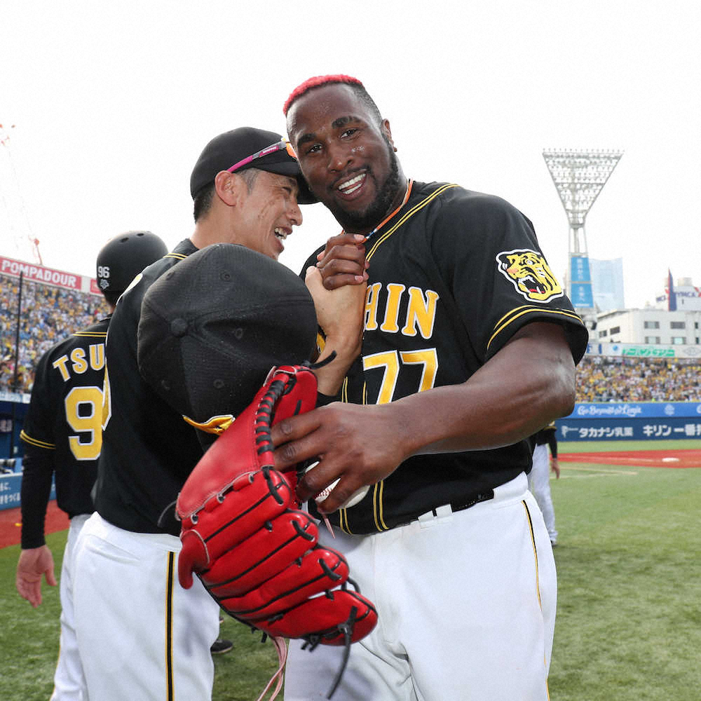 【画像・写真】阪神ガルシア　赤モヒカンで“変身”初勝利「やっと勝てた。今日から新しい気持ち」