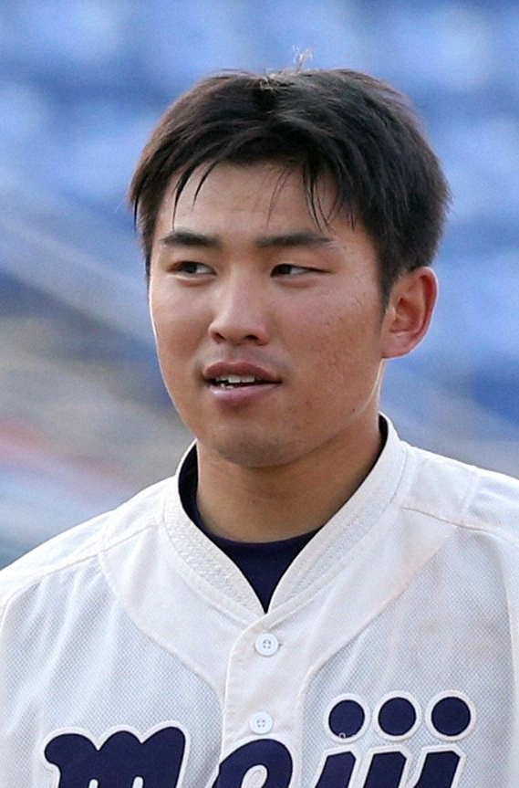 【画像・写真】明大の4割打者はノリも最高「投票、よろしくお願いします」