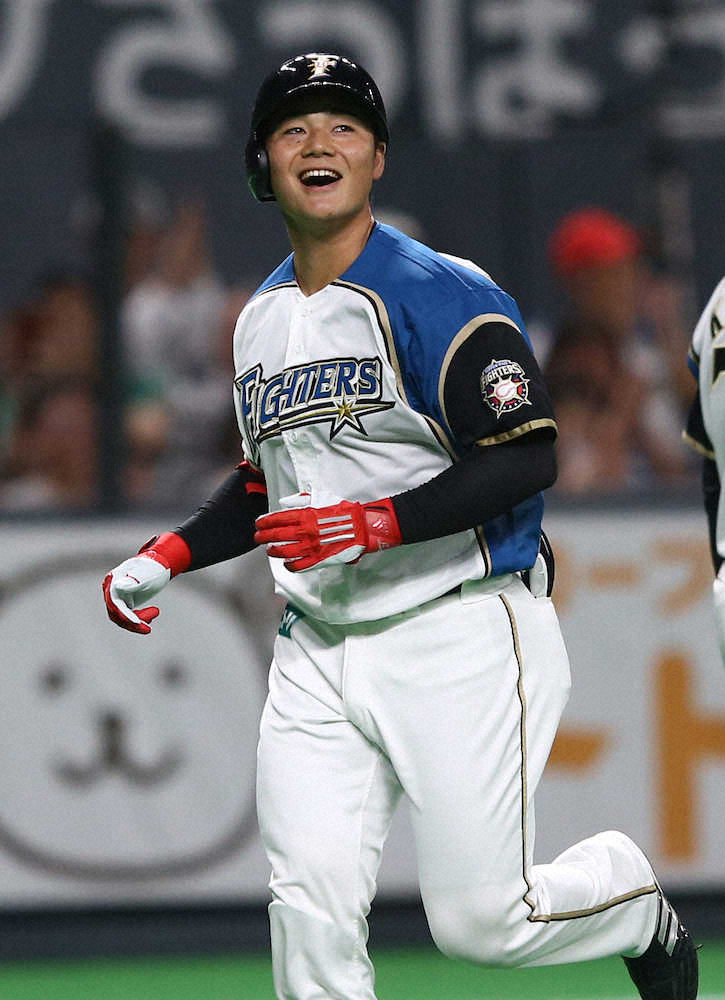 【画像・写真】日本ハム・有原　4安打13K完封で両リーグトップ6勝目！清宮今季1号が球団8000号