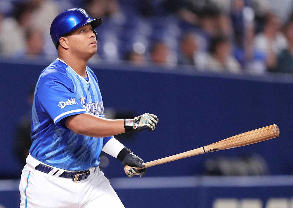 【画像・写真】DeNAロペス、初回に満弾　初球空振りで「冷静に」