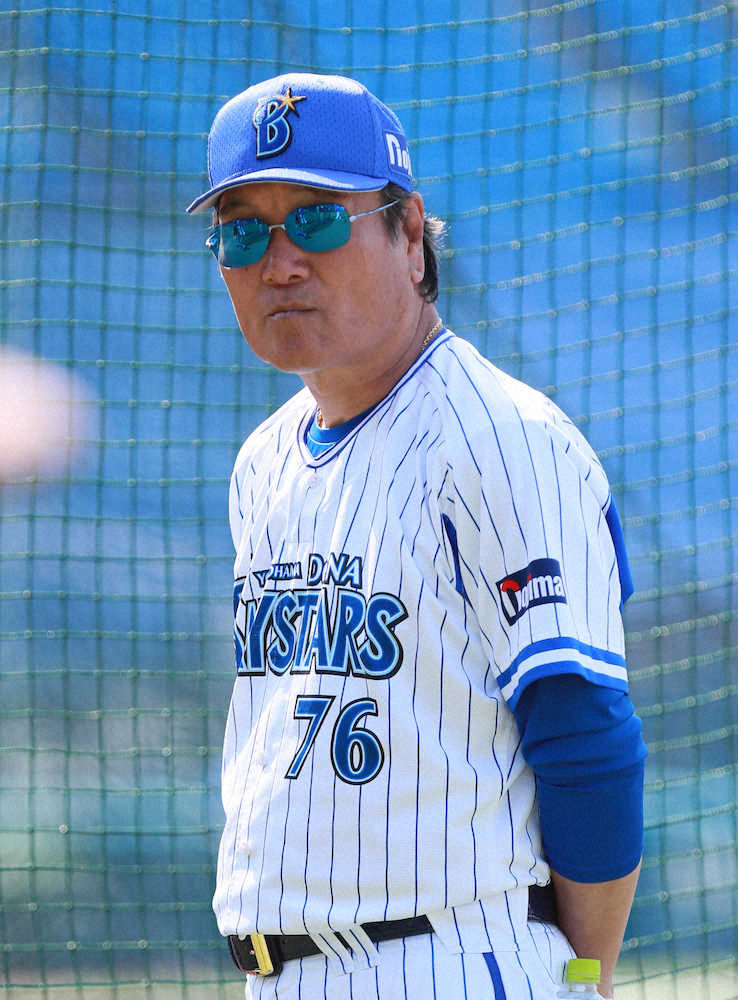 【画像・写真】【隠しマイク】オバQコーチ、多村仁志氏の“石田純一スタイル”に…