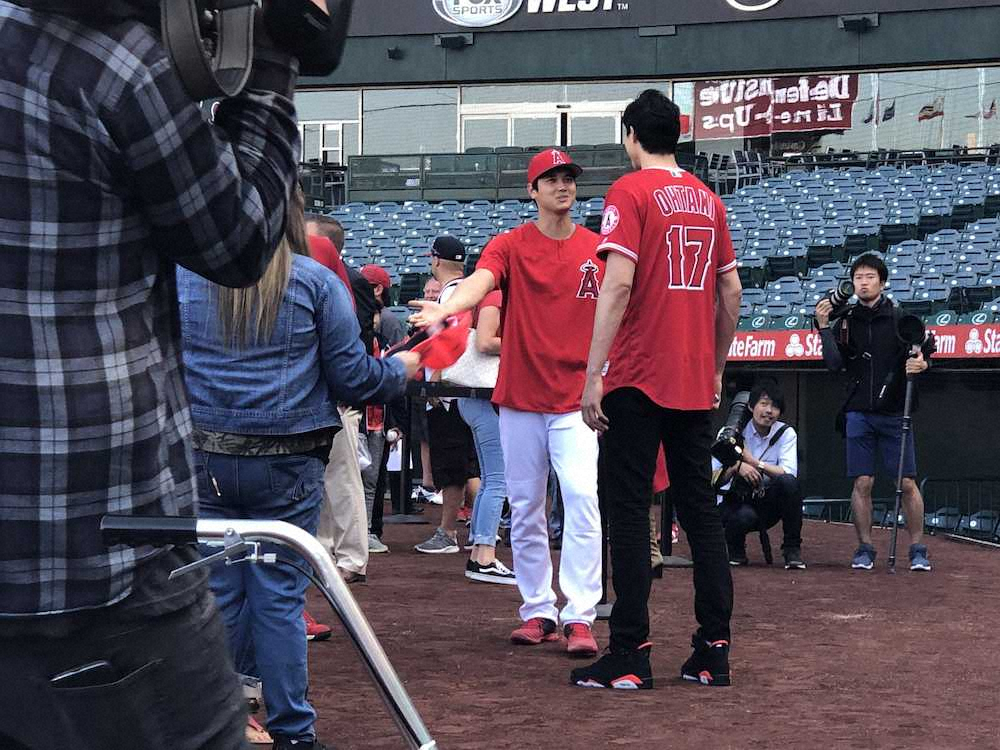 【画像・写真】渡邊雄太がエンゼルスタジアム訪問　大谷と初対面し「僕も頑張らないといけない」