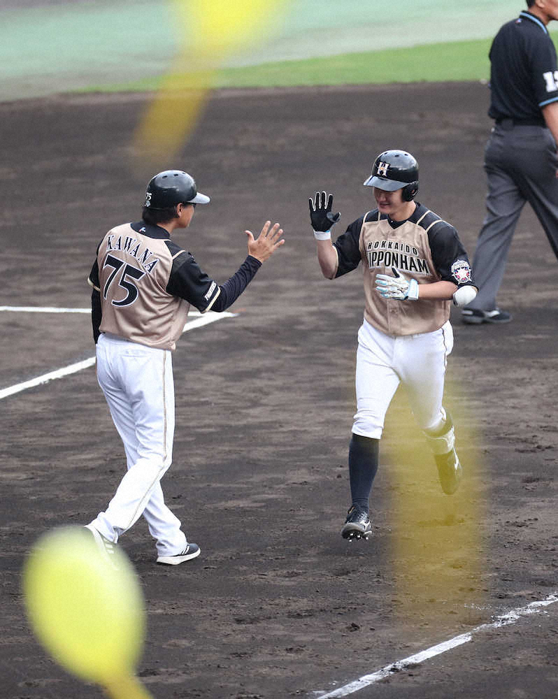 【画像・写真】阪神・岩田7回途中8失点、2番手・馬場は満塁被弾…甲子園の虎党から無情のジェット風船舞う