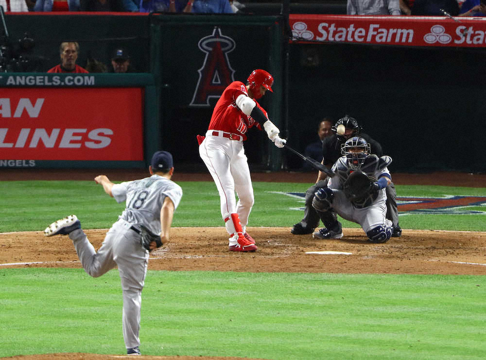 【画像・写真】菊池雄星、大谷の豪快弾にぼう然　4回途中KO、“同窓対決”は3打数2安打