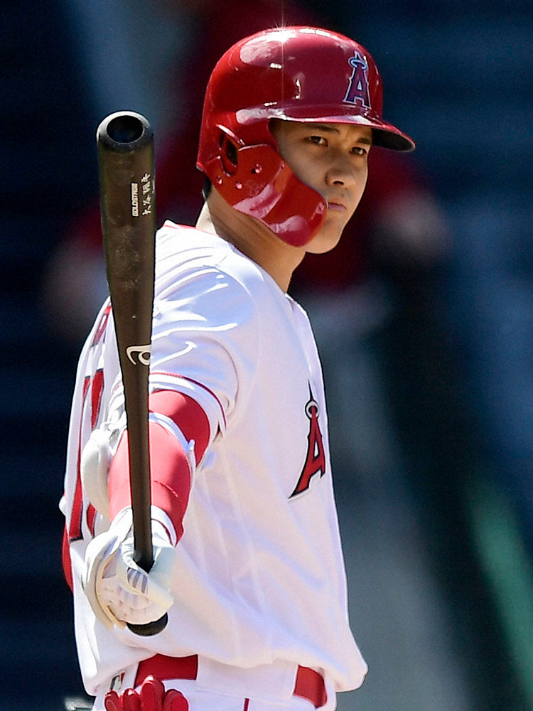 【画像・写真】大谷、今季初代打で四球　逆転劇の口火　“神の左手”で決勝ホームイン