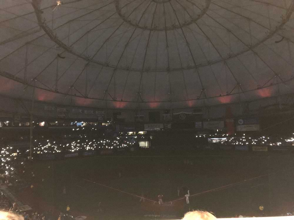 4回裏一死から停電となったトロピカーナ フィールド スポニチ Sponichi Annex 野球