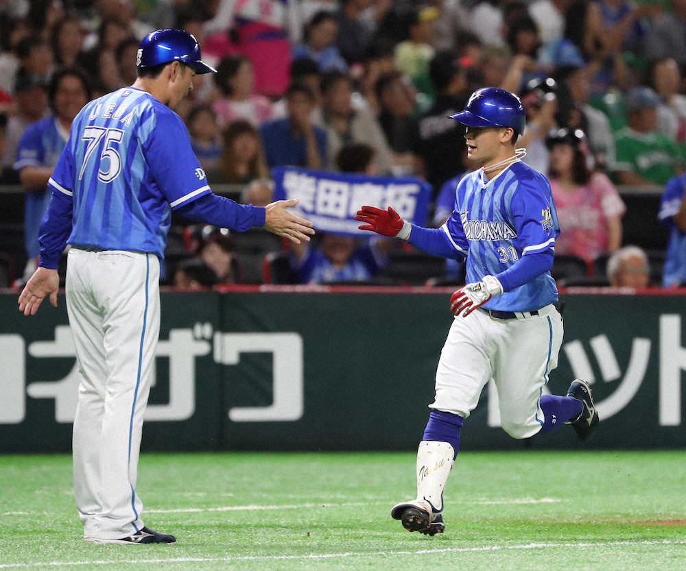 【画像・写真】DeNA　柴田の346日ぶりの一発で先制「積極的に打ちにいきました」