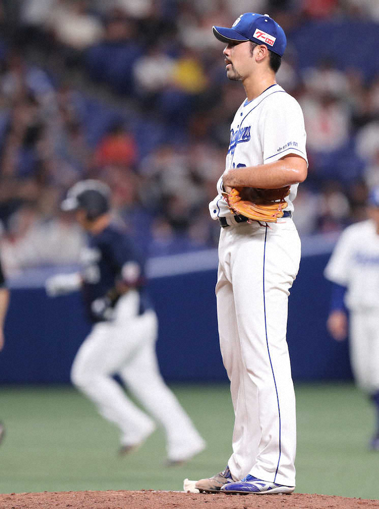【画像・写真】中日・阿知羅　自己ワースト4回1/3を10安打8失点で降板