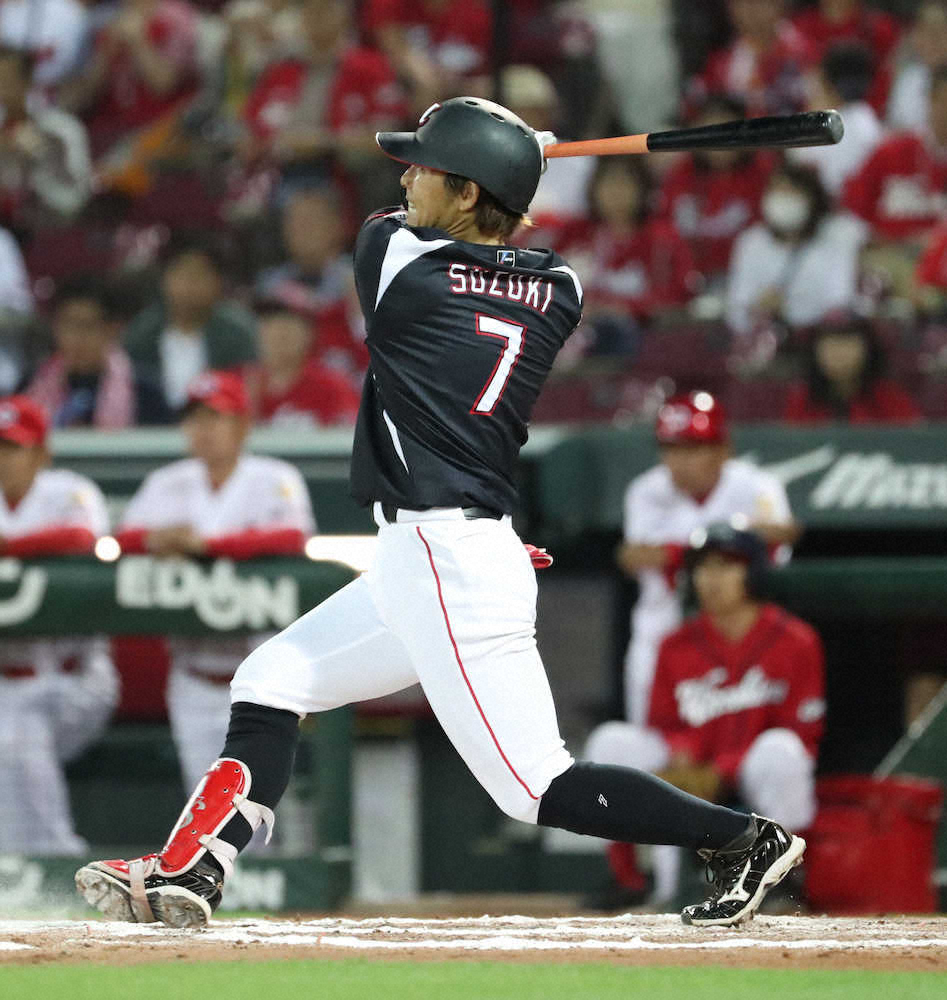 【画像・写真】ロッテ・鈴木が神キャッチ「僕が一番、びっくりしました。一生記憶に残ります」