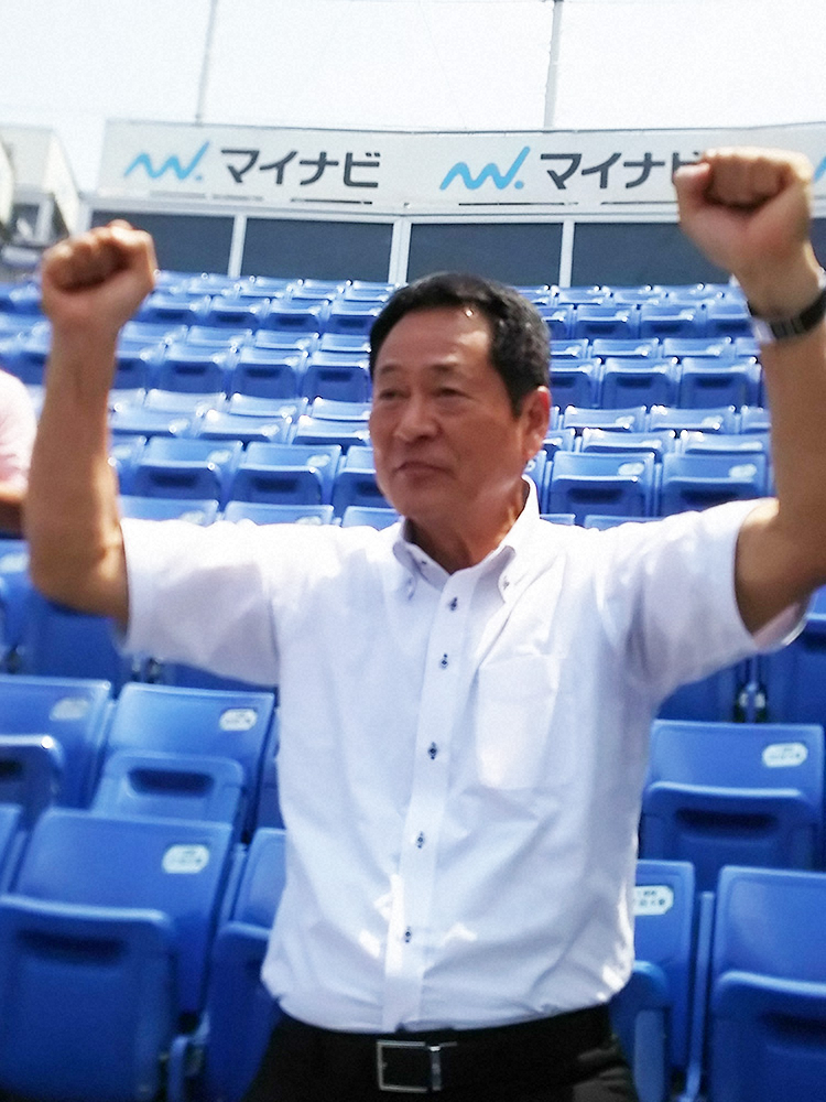 【画像・写真】中畑OB会長も「よっしゃ！」　駒大、平野のサヨナラ3ランで逆王手