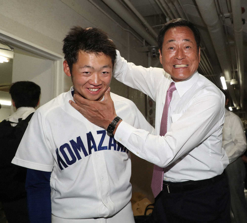 【画像・写真】駒大　東都1部残留決定　中畑OB会長大喜び、連投の1年生・福山に「後光が差している」