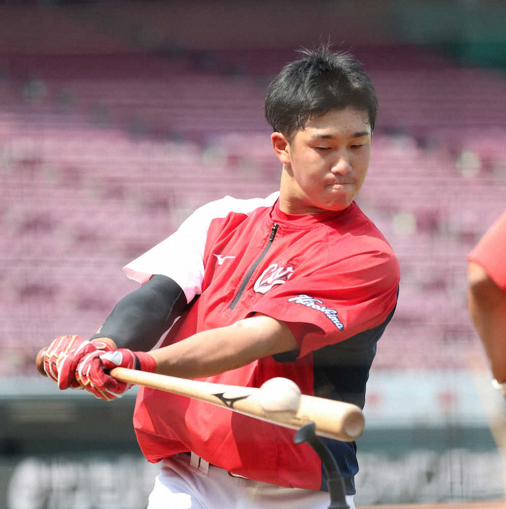 【画像・写真】広島ドラ1・小園、プロ初打席でヒット！球団の高卒新人野手では90年前田智徳以来、初得点も記録