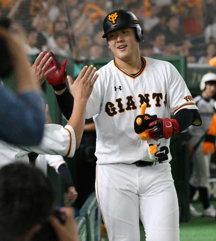 【画像・写真】巨人・岡本　30万票以上を集め2年連続2度目の球宴出場　初安打に意欲「何とか1本」