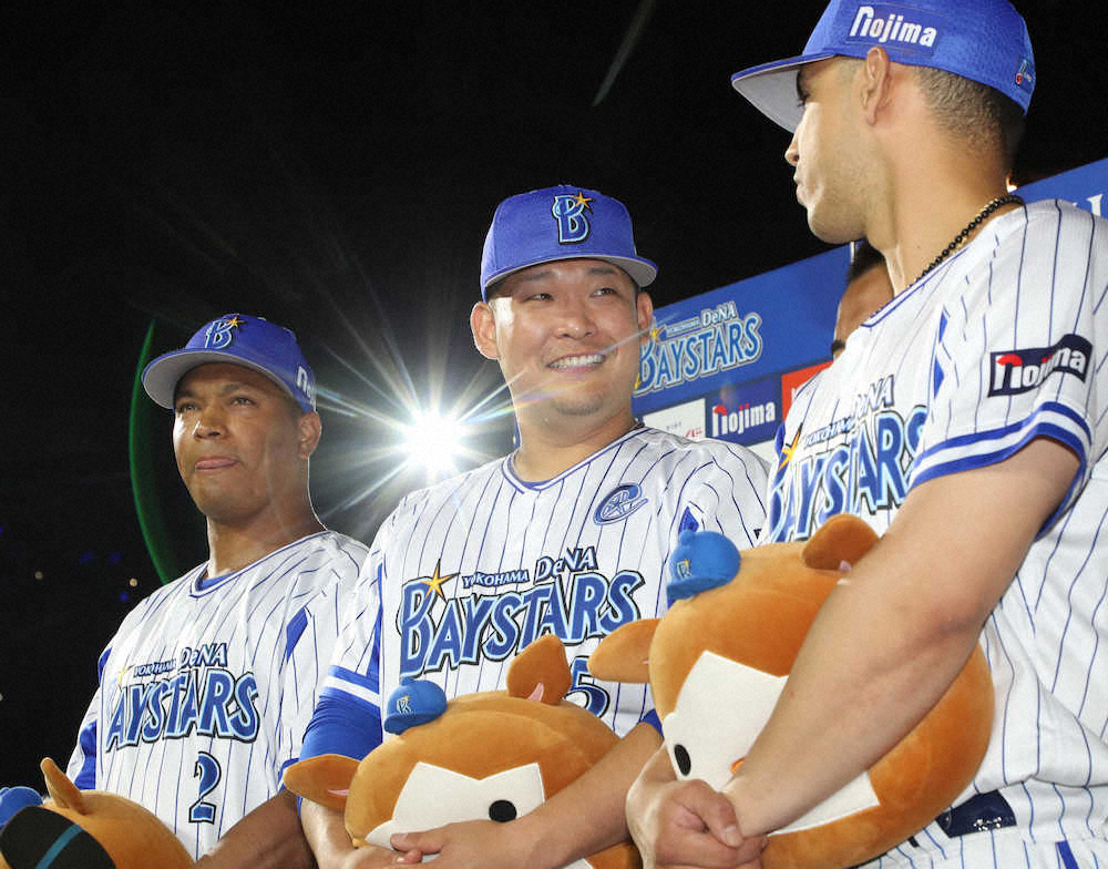 【画像・写真】DeNA筒香、復活マルチ弾！超特大同点2ラン「強く捉えることができた」