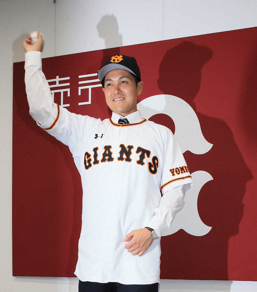 【画像・写真】ポーズを決める鍵谷（撮影・尾崎　有希）