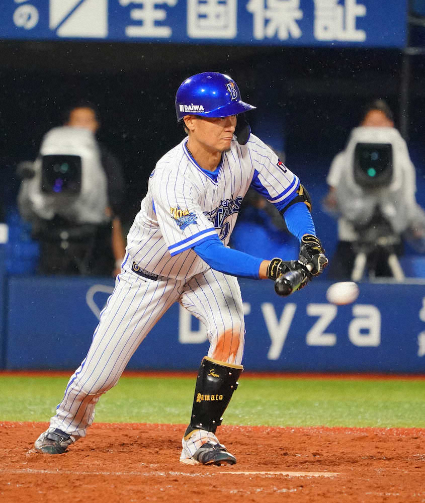 【画像・写真】DeNA一夜で借金生活逆戻り…延長好機で痛恨スクイズ失敗　ラミレス監督「流れの差」