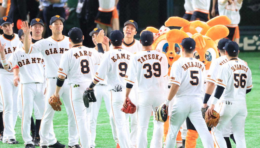【画像・写真】坂本勇6年ぶり満塁弾「元々ホームラン打者じゃない、素直にうれしい」