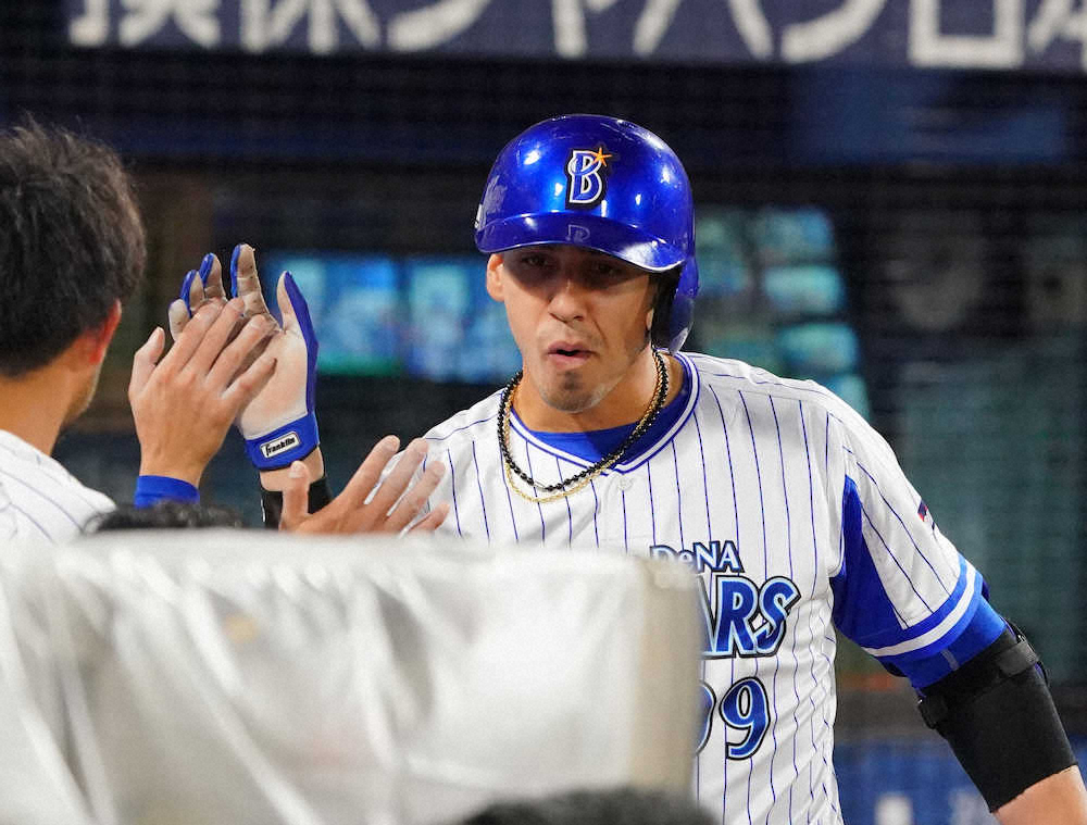 【画像・写真】DeNAソト、単独トップ25号「スゴーイ！」坂本に並ばれた直後に一発