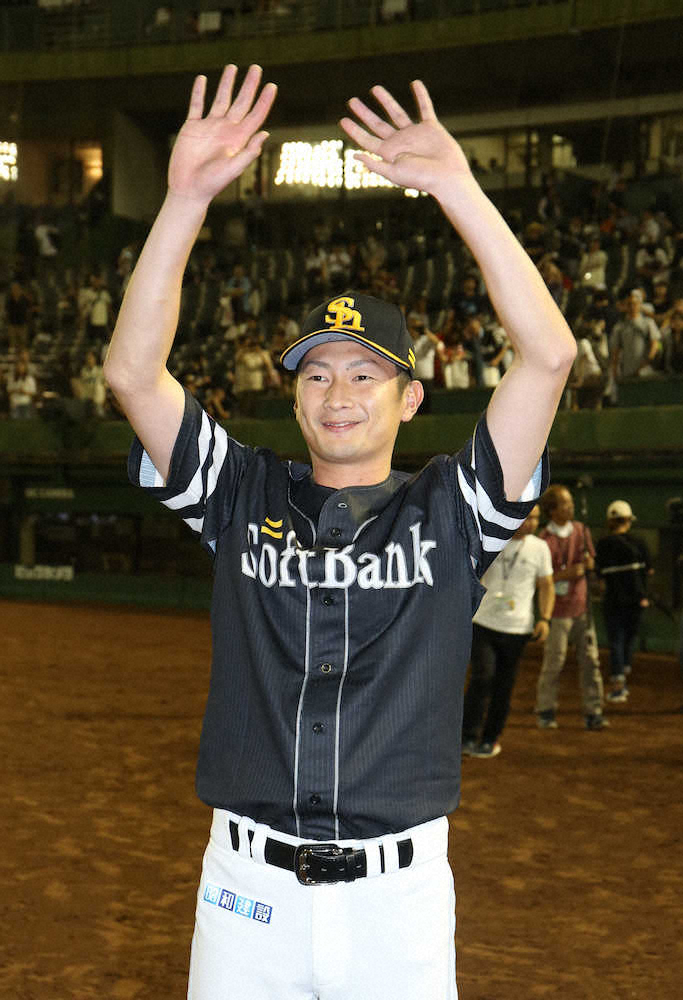 【画像・写真】ソフトB・二保、プロ入り初の先発勝利で8連勝！「8連勝できるように頑張って投げました」