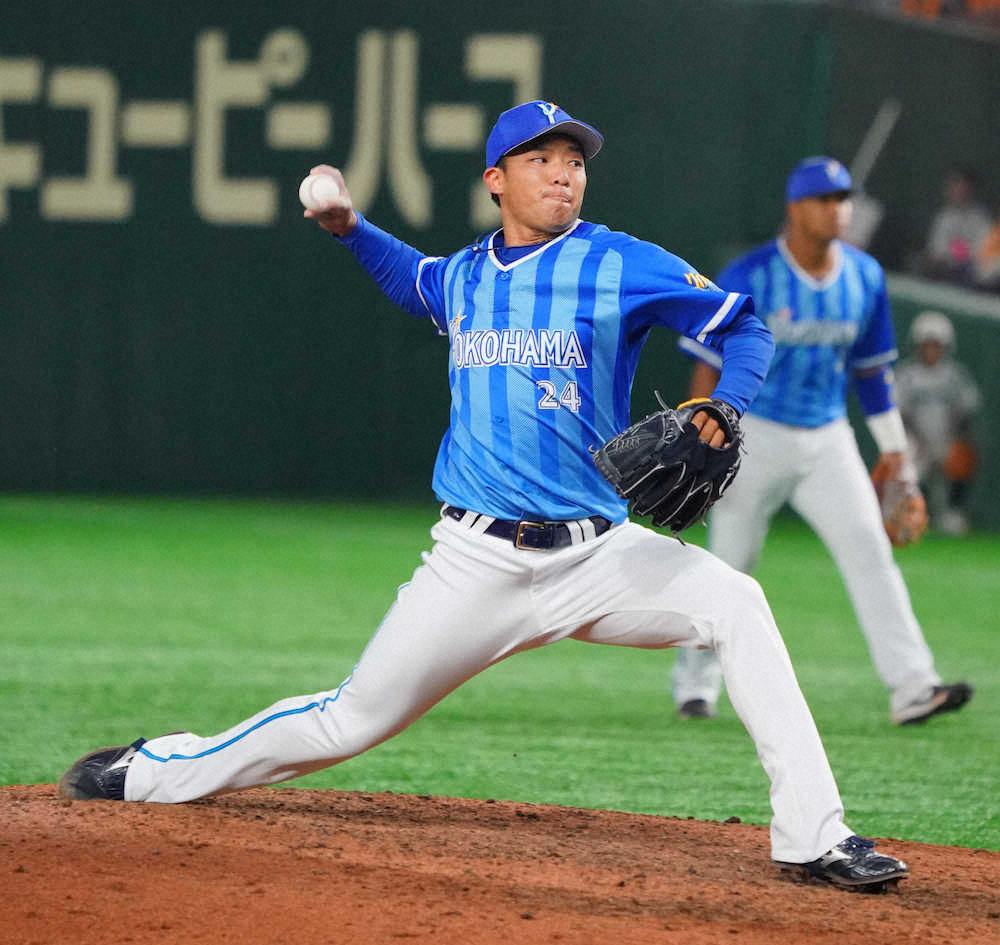 【画像・写真】DeNA・斎藤　プロ初登板で満点デビュー！最速151キロ、1回無失点「少しは自信になりました」