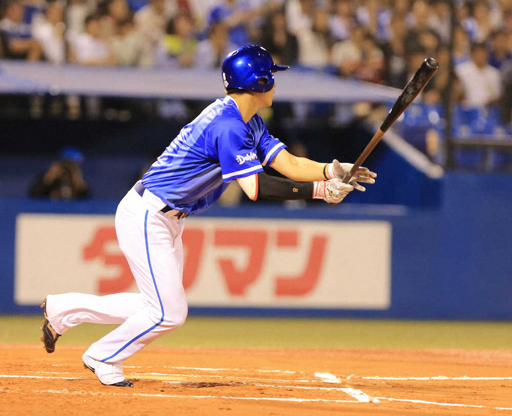 【画像・写真】DeNA6回一挙5点！神里「強い気持ちで」勝ち越し二塁打、ロペス満塁弾