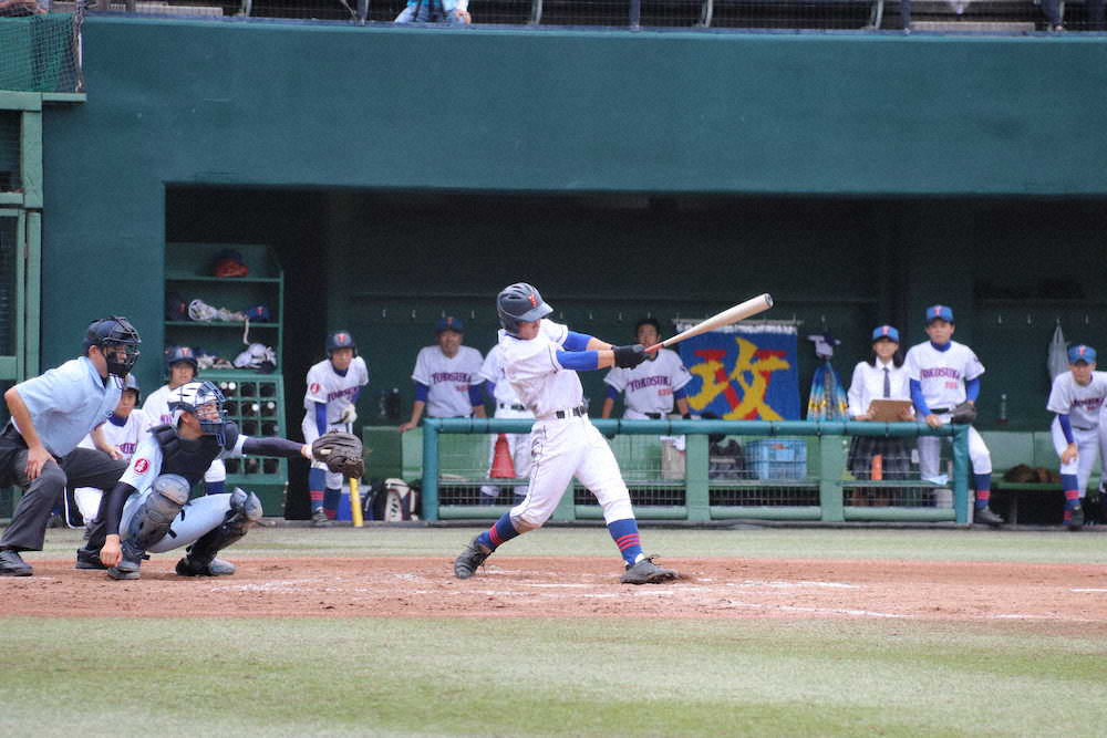 【画像・写真】【神奈川】横須賀総合　シード校破って2年ぶり3回戦へ　7番・海老原V打「自分が決めてやる」