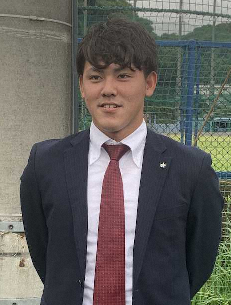 【画像・写真】支配下登録が決まり、取材に応じるDeNA・中川虎