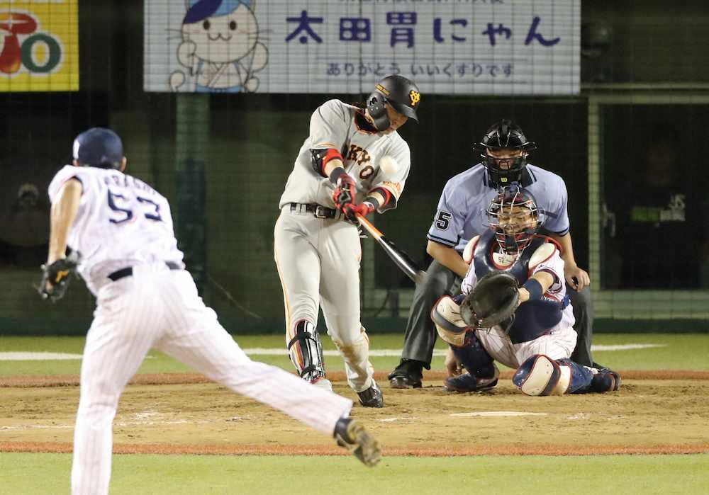 【画像・写真】巨人・亀井、延長11回にダメ押し2ラン　長野のGファンへ「夜道に気を付けて」