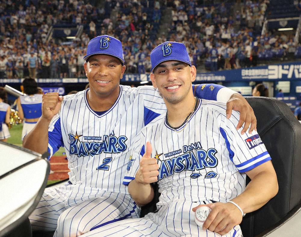 【画像・写真】DeNA、助っ人連続タイムリーで勝率5割！ソト「石田に援護点を」ロペス「家族のおかげ」